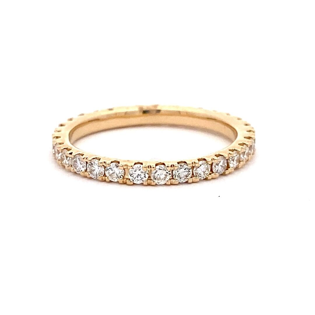 0.90ctw Diamond Eternity Band in 14k Yellow Gold