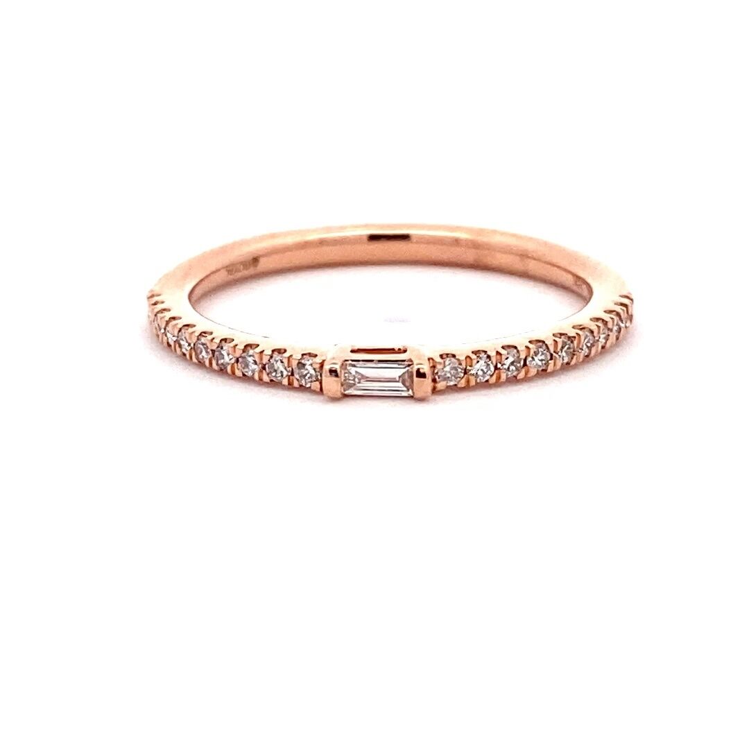 Baguette and Round Diamond Band in 14k Yellow Gold