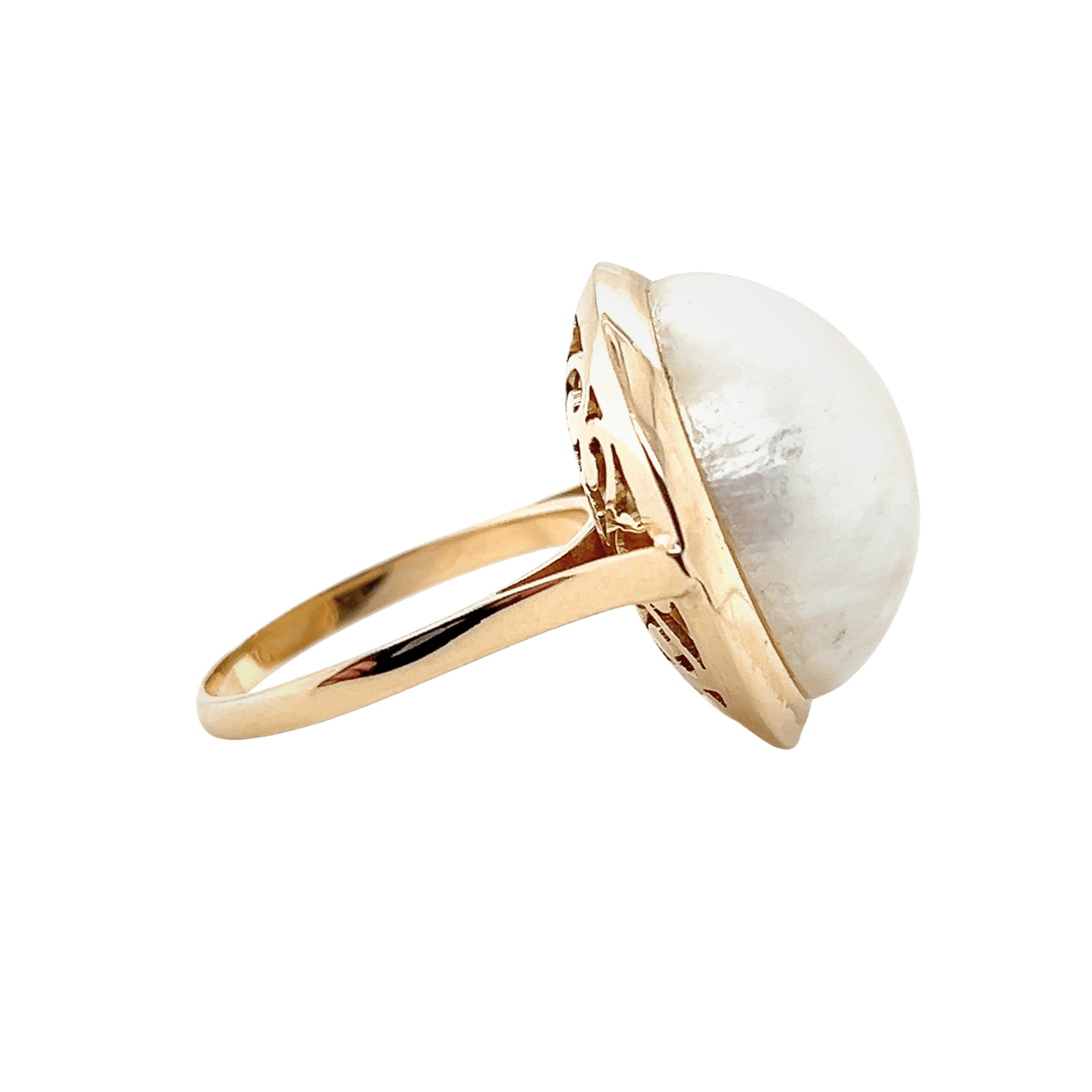 Estate 14K Yellow Gold Freshwater Mabe Pearl Ring