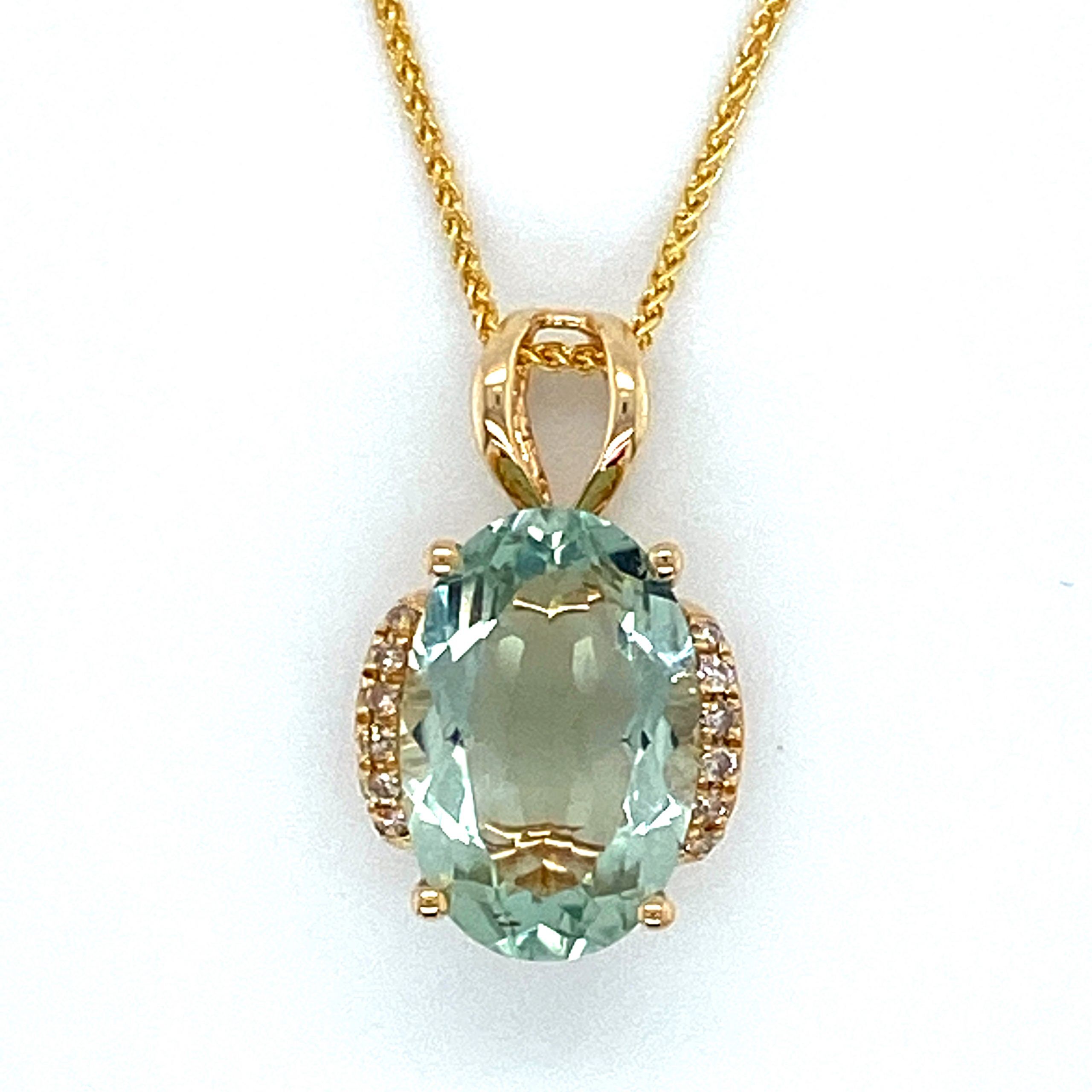 Oval Pendant with Prasiolite and Diamonds in Yellow Gold