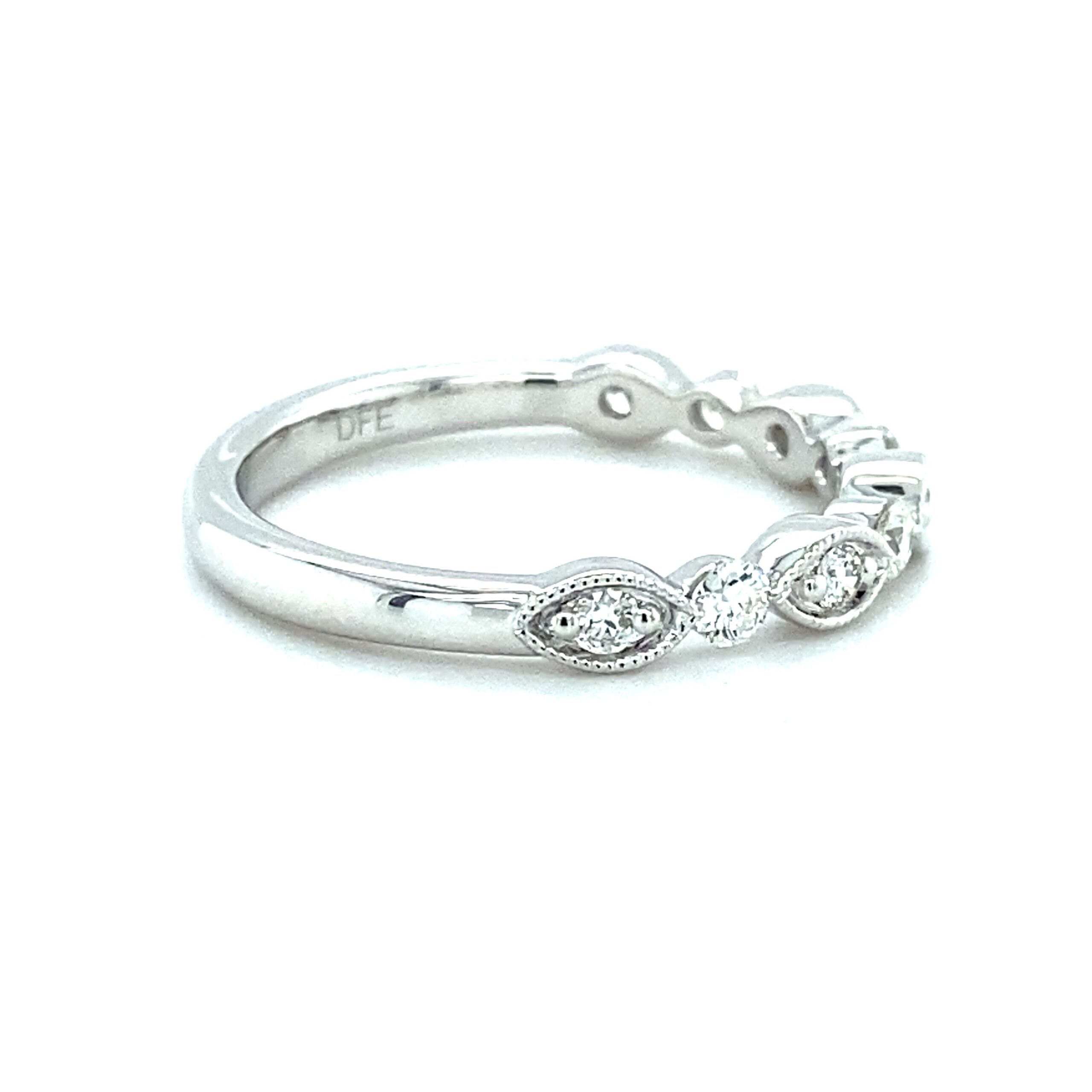 Vintage-Inspired Milgrain Diamond Band