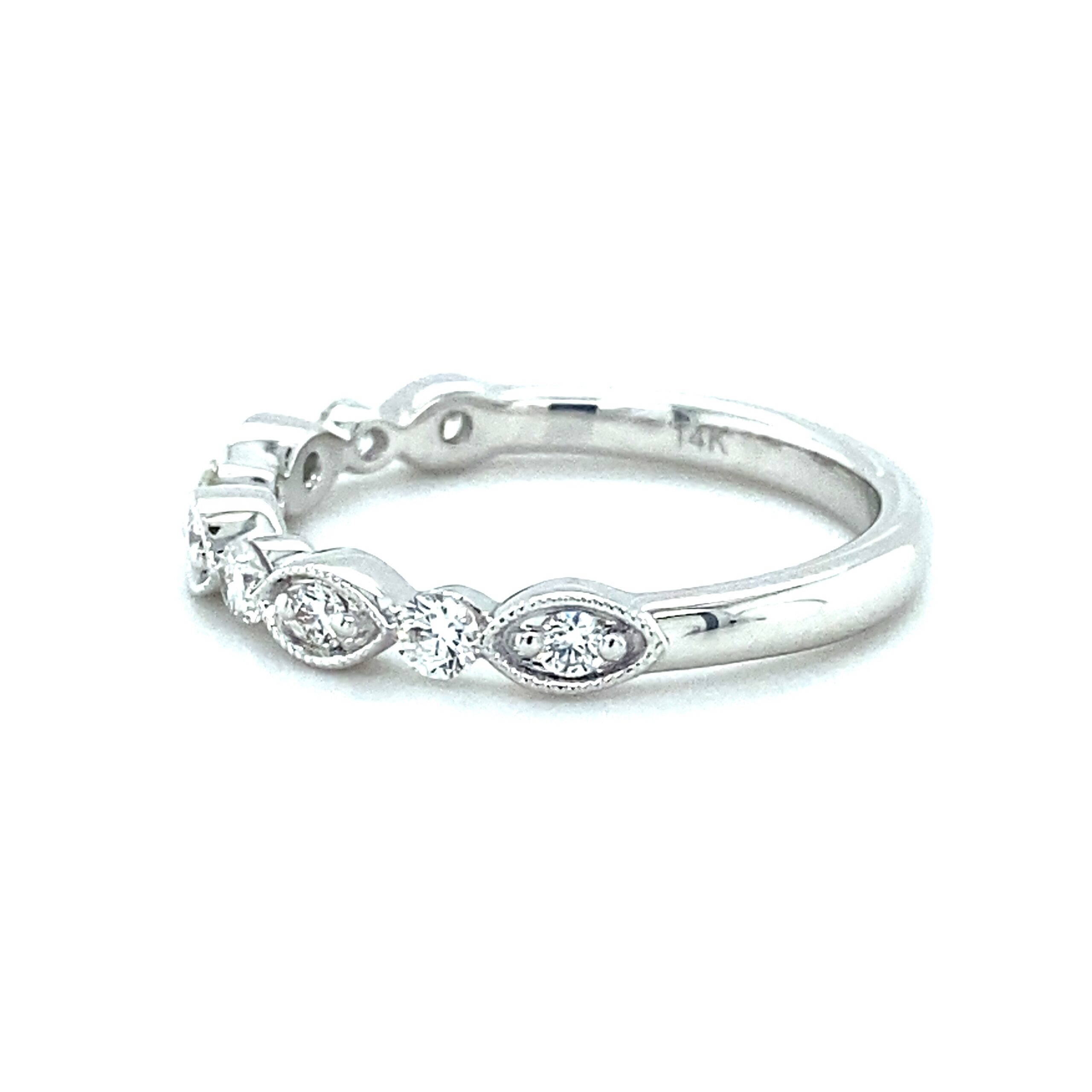 Vintage-Inspired Milgrain Diamond Band