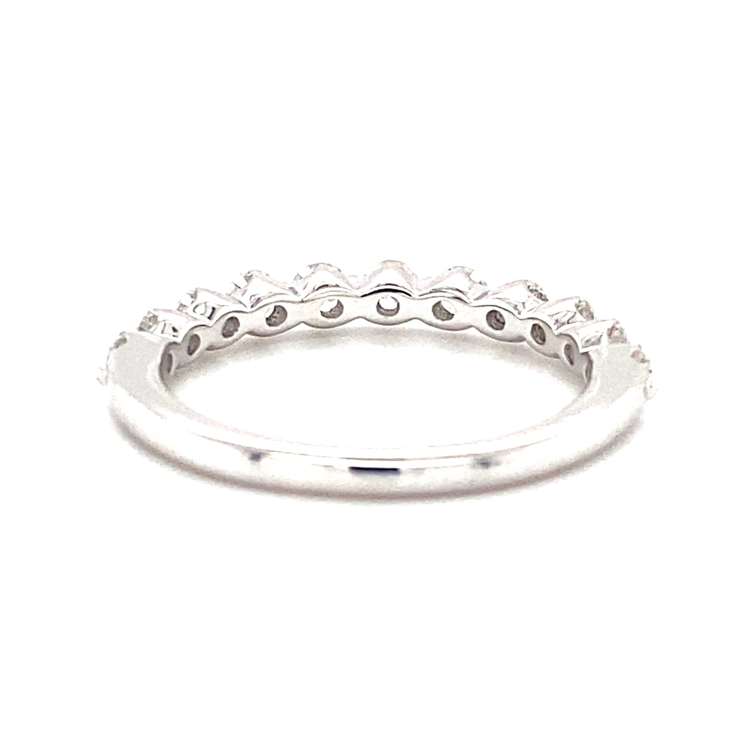 0.75ctw Shared Prong Diamond Band in 14k White Gold