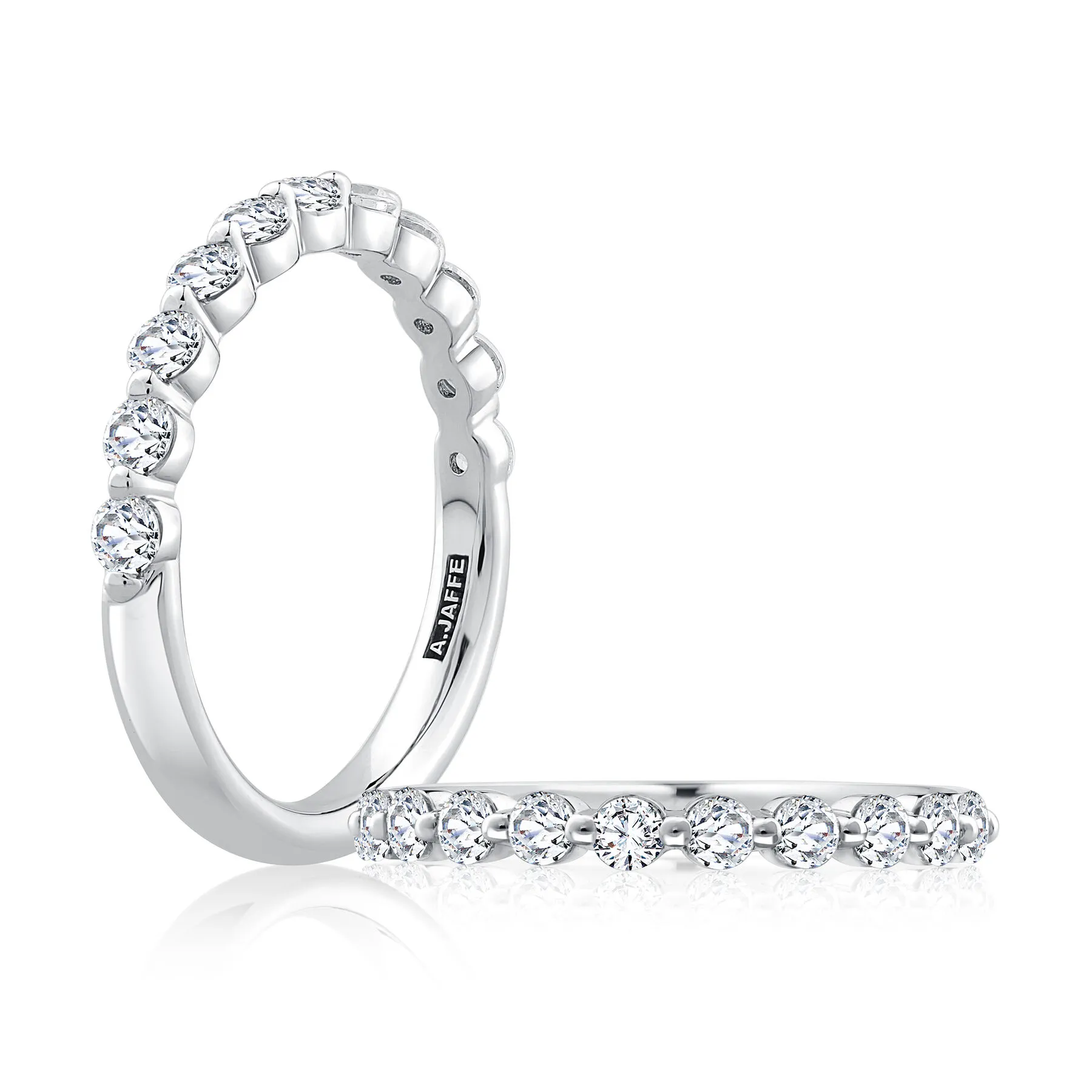 14K White Gold 0.55ctw Diamond Wedding Band