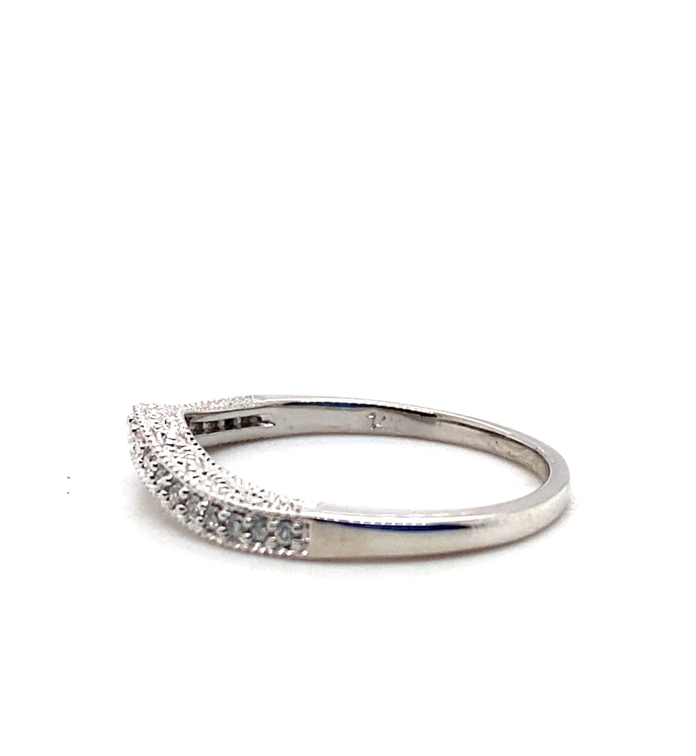 Estate 14K White Gold 0.32ctw Diamond Contour Wedding Band
